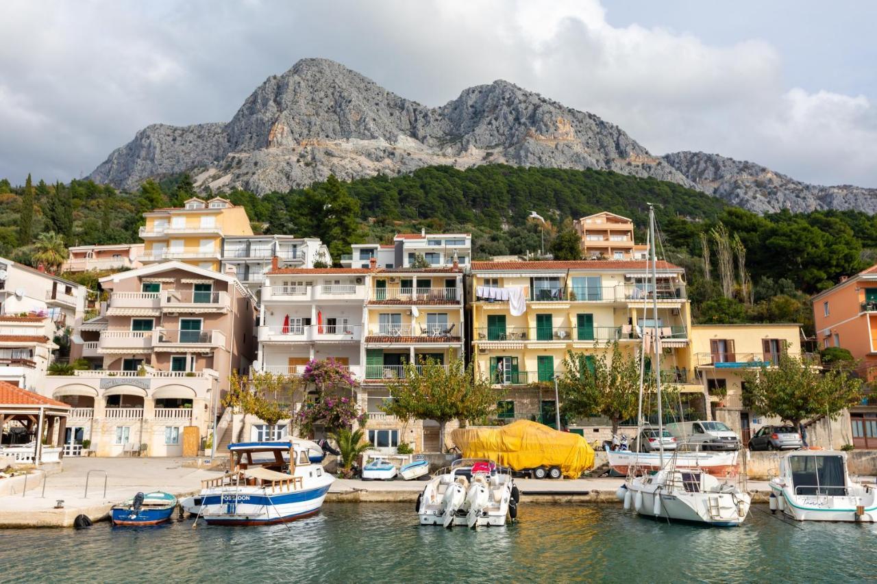 Apartments By The Sea Podgora, Makarska - 11469 Exterior photo