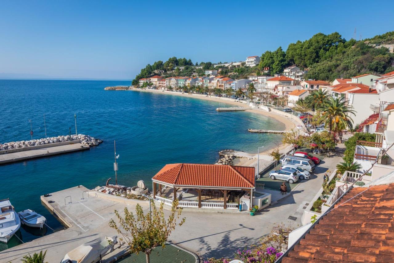 Apartments By The Sea Podgora, Makarska - 11469 Exterior photo