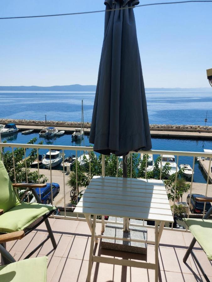 Apartments By The Sea Podgora, Makarska - 11469 Exterior photo